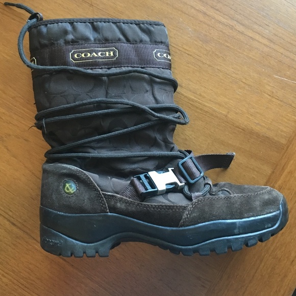 Coach Snow Boots - Picture 1 of 5